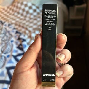 Chanel Liquid Eyeliner Pen "10 Noir"  ✨NIB✨
